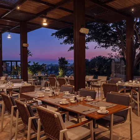 Merit Crystal Cove Hotel Casino&SPA-2